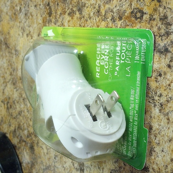 Air wick Plug In - Picture 3 of 4